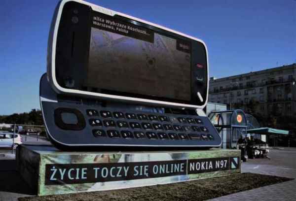 Big-size mockup of Nokia N97 in Warsaw's downtown